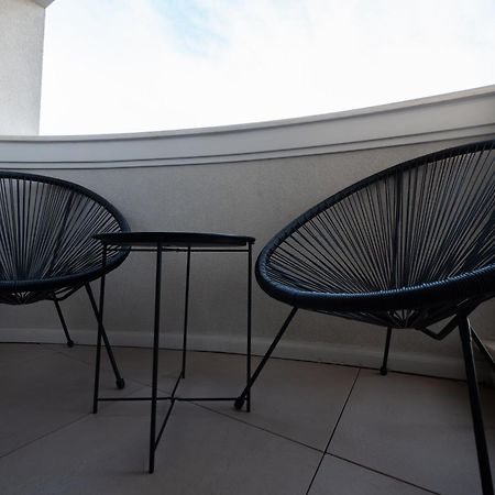 בוקרשט Novos Luxury Suites מראה חיצוני תמונה