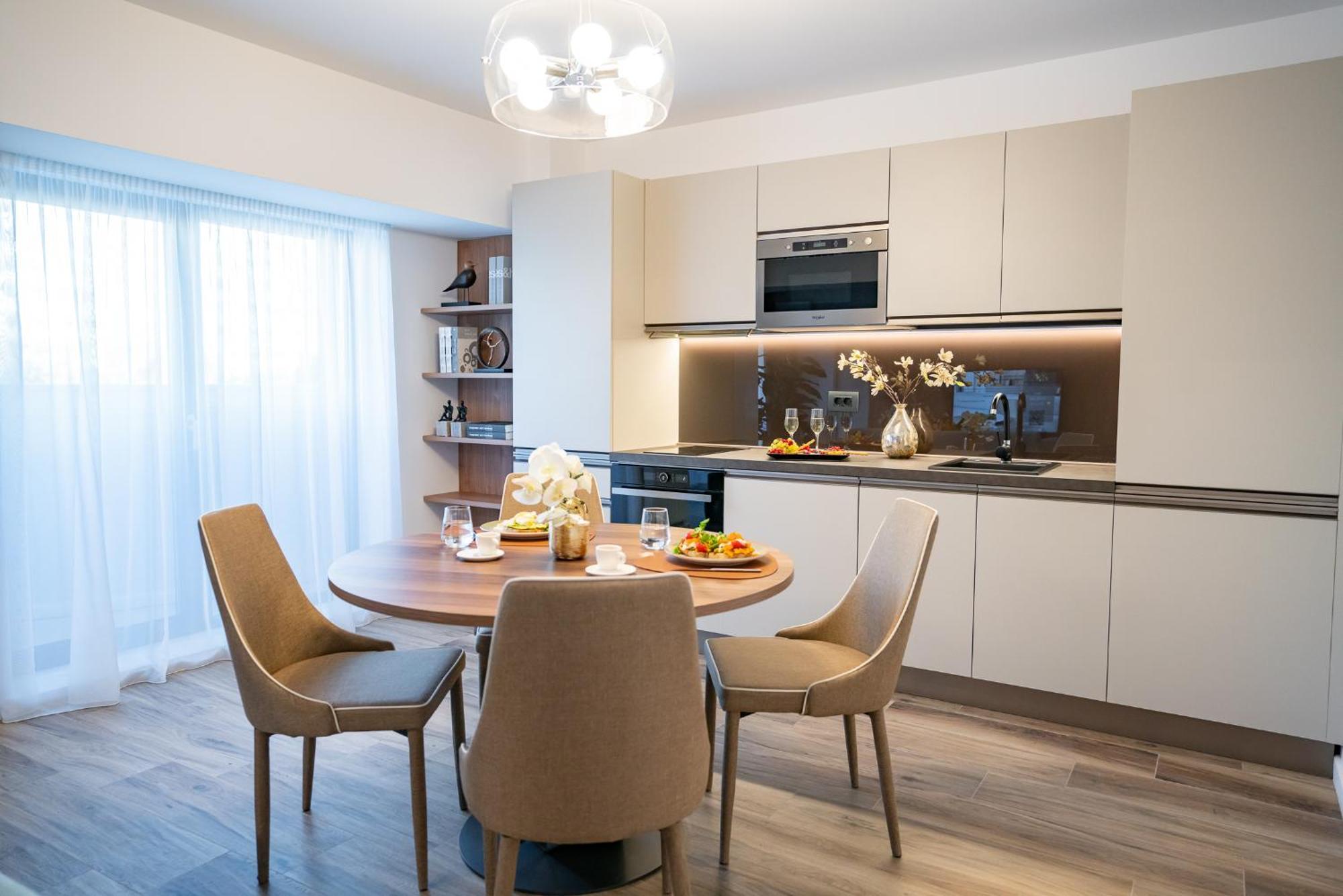 בוקרשט Novos Luxury Suites מראה חיצוני תמונה