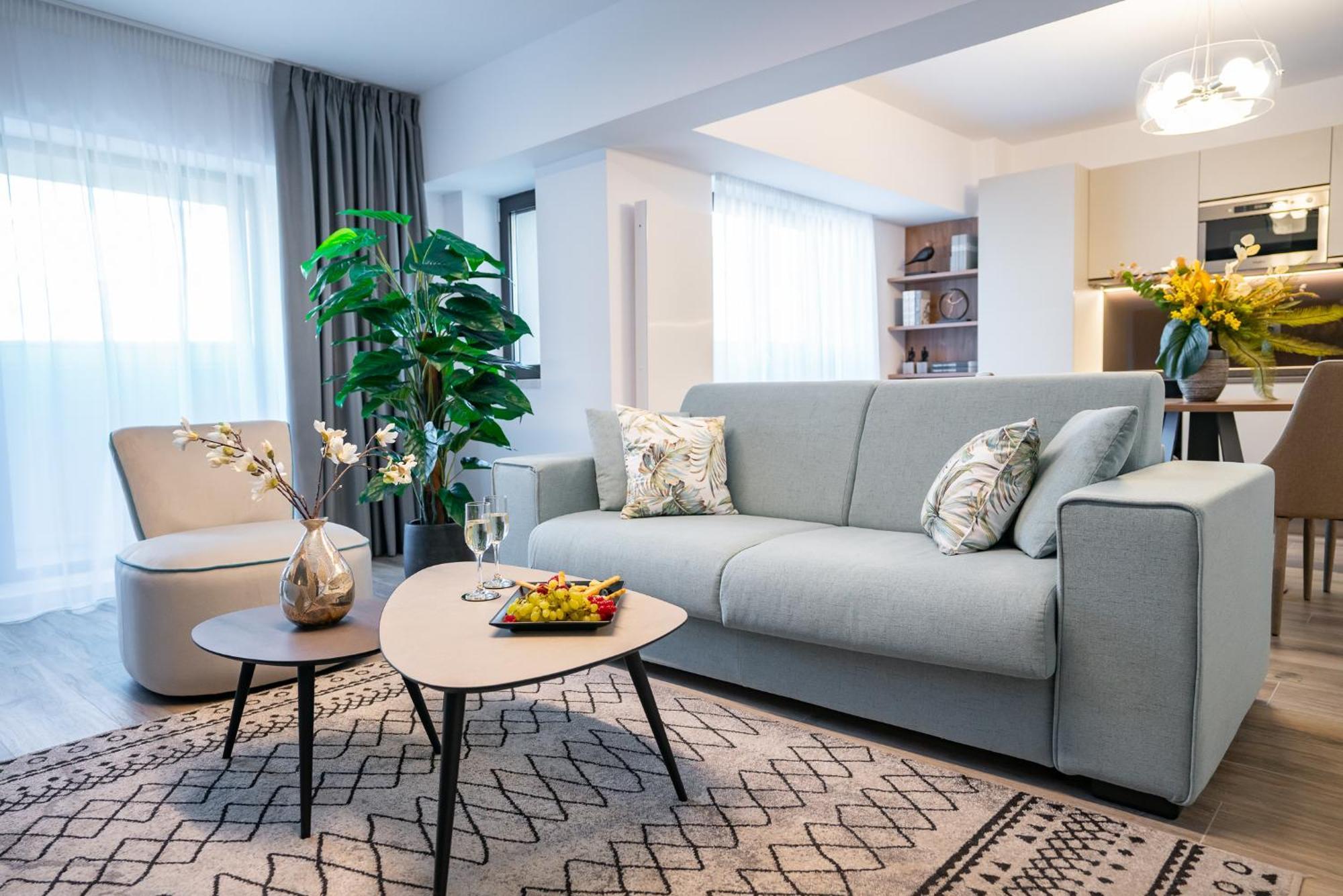בוקרשט Novos Luxury Suites מראה חיצוני תמונה